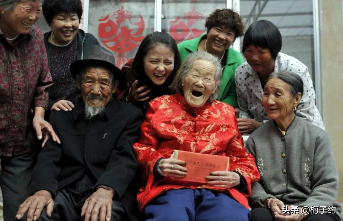 老爸老妈句子说说_老爸老妈的日常生活_家庭日常老妈怼老爸